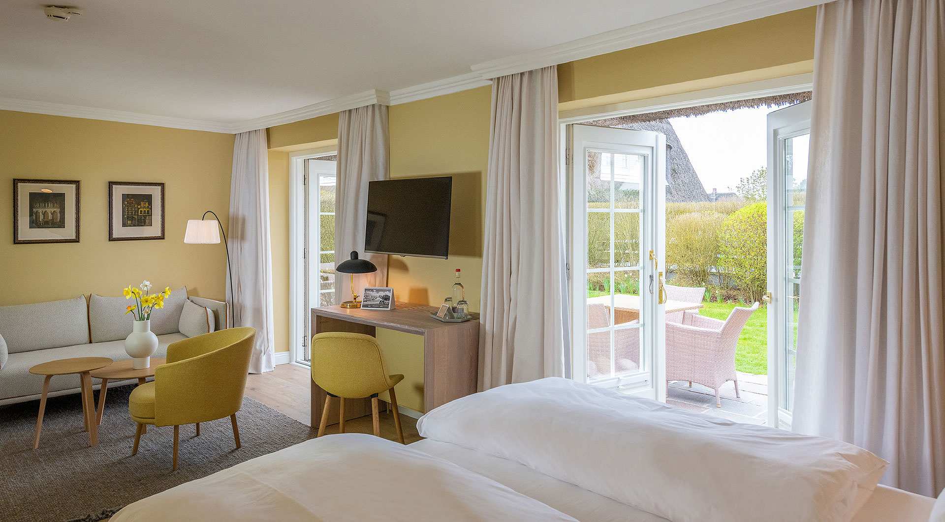 Jetzt-Sylt-04-KOMFORT-DOPPELZIMMER-MIT-TERRASSE-2025-benen-diken-hof-keitum-sylt-5