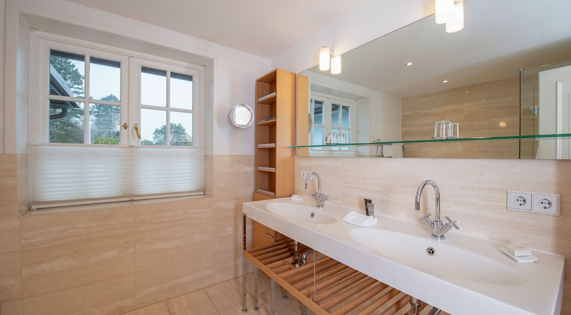 Jetzt-Sylt-06-KOMFORT-SUITE-MIT-TERRASSE-2025-benen-diken-hof-keitum-sylt-6