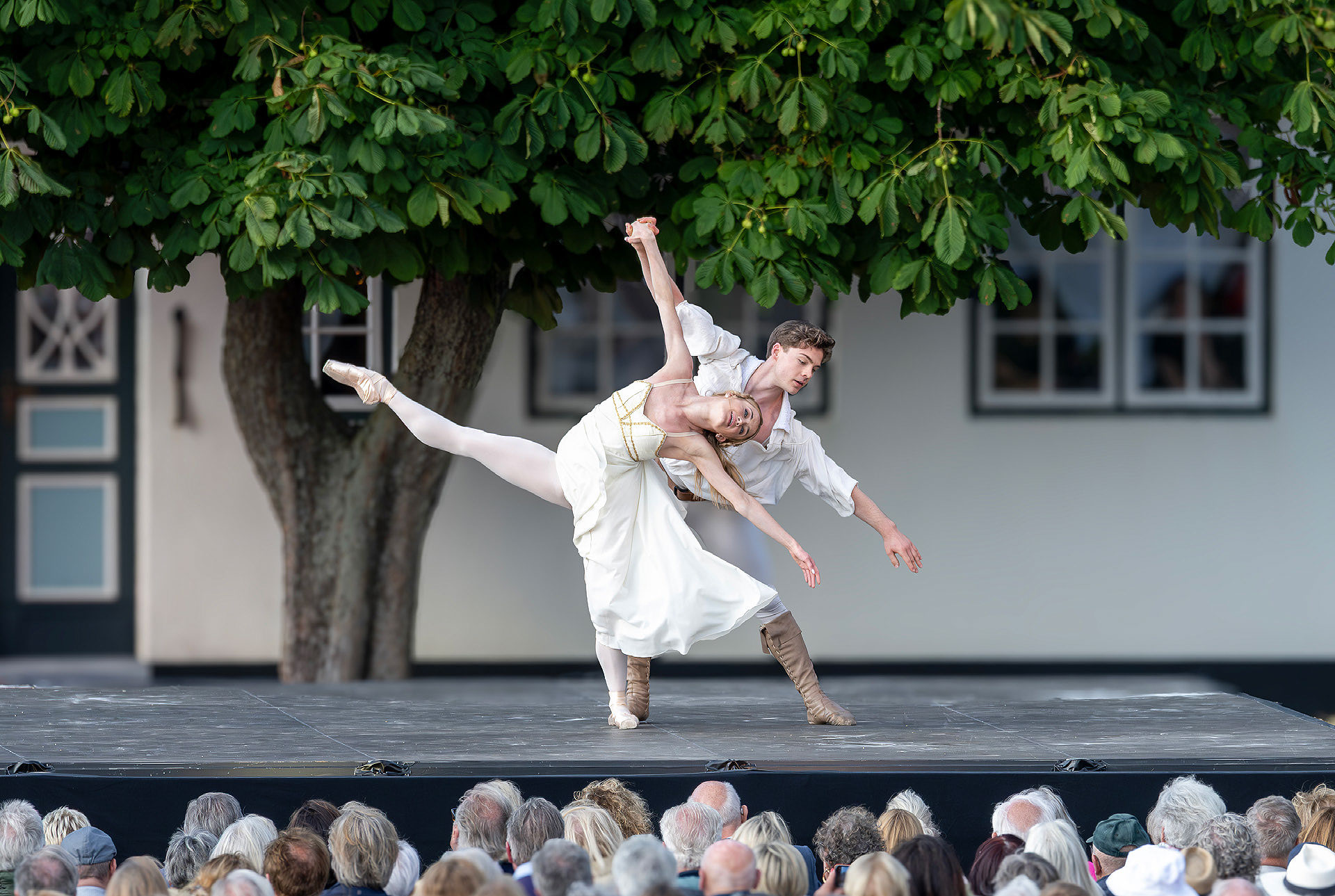 galerie-VB-verdensballett-2025-benen-diken-hof-privat-hotels-sylt-19