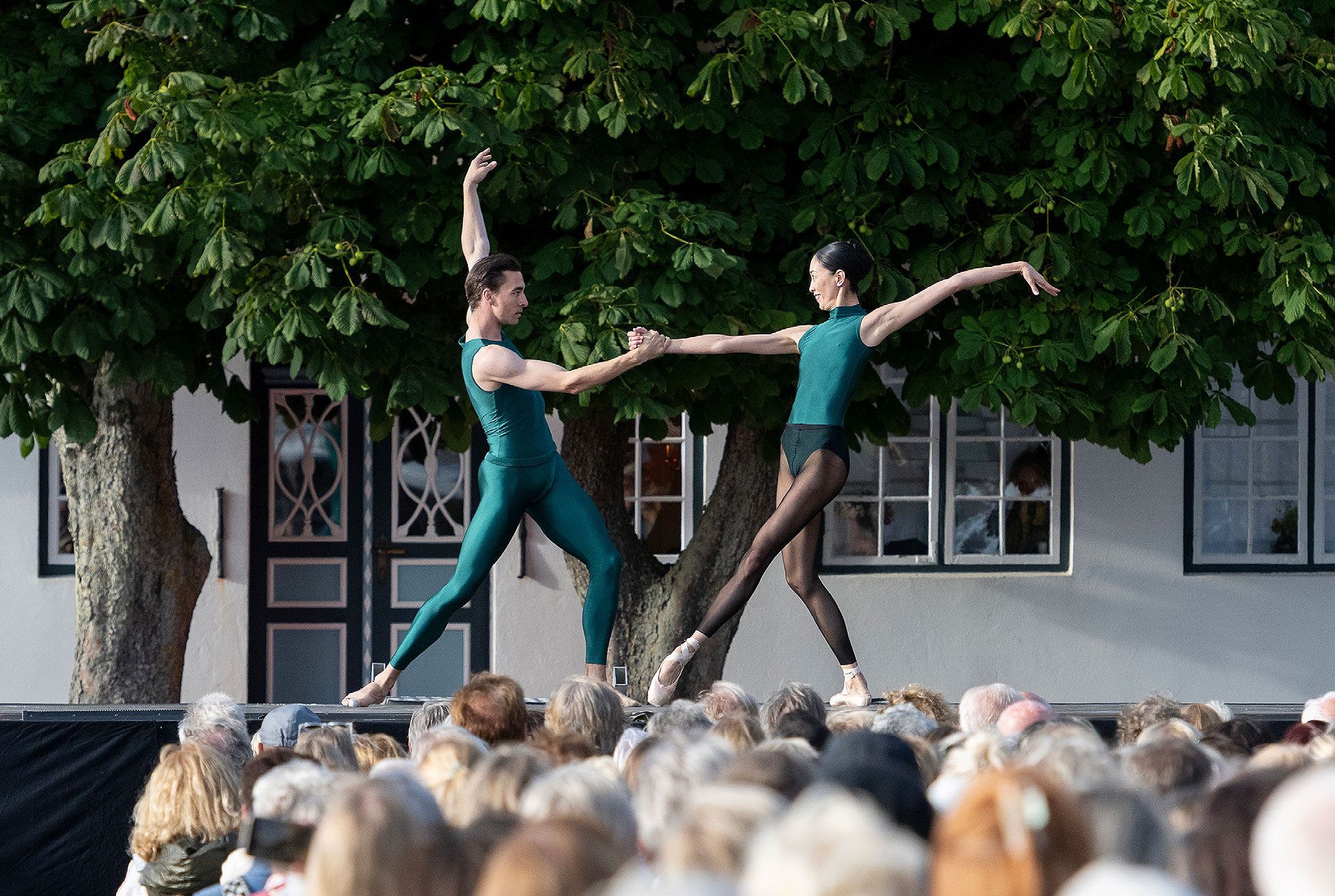 galerie-VB-verdensballett-2025-benen-diken-hof-privat-hotels-sylt-32